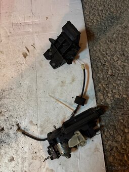 Zámek víka kufru (zadních dveří) Mercedes W203/W211/w209clk - 4