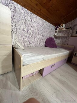 Dívčí dětský pokoj 7 dílů -postel, komoda, skříň, psací stůl - 4