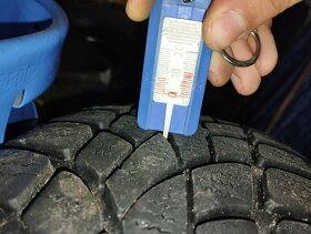 Pneu 185/65 R15 - 4