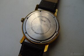 Hodinky Vostok pozlacené, jdou a drží čas. - 4