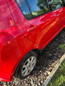 Suzuki Swift plně pojízdné. - 4