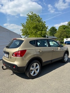 Osobní automobil Nissan Qashqai 2.0 4WD - 4