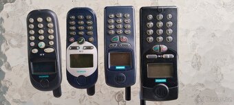 Staré mobilní telefony - 4