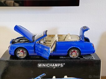 Bentley Azure 2006 1:18 Minichamps - 4