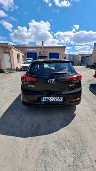 Hyundai i20, 1,1 CRDi,55KW,Klima 109,000 km,koupeno v ČR - 4