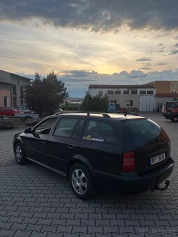 Škoda octavia 1.9tdi 96kw style - 4