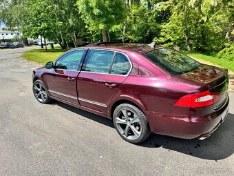 Škoda Superb 3.6 191kw 2009 čist inzerát - 4