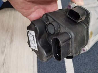 Servomotor řízení BMW f10 - 4