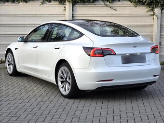 Tesla Model 3 0,0 350kW/75kWh AWD LR+ Matrix 1.maj 350kW/75 - 4