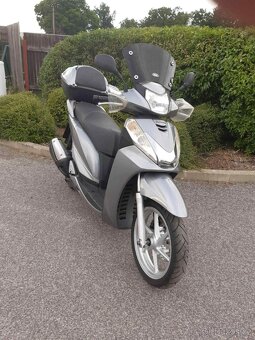 Honda sh 300- model 2015-1.Majitel-original stav. - 4