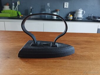 STAROŽITNÁ NAHŘÍVACÍ ŽEHLIČKA 19. STOL. FRANCIE - 4