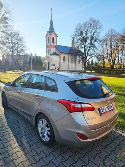 HYUNDAI I30 COMBI 1.6 CRDI 2016 81 kW 95 000 KM NÁJEZD - 4