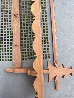 Stará dřevěná police - 4