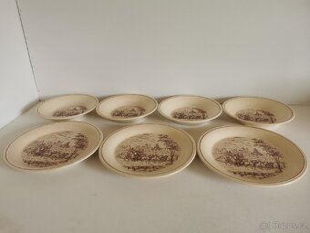 Sada talířů - 4