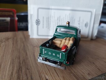 Matchbox yesteryear YRS04-M FORD 100 - 4