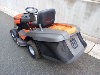 Prodám zahradní traktor Husqvarna CTH 173 17Hp Hydro - 4