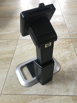 Stojan na monitor HP - 4