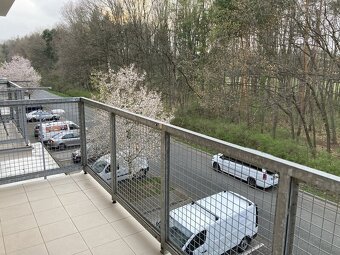 Pronájem 2+kk, terasa, gar. stání,60m2 Pardubice-Trnová - 4