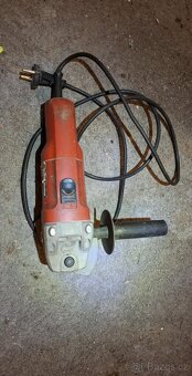 Úhlová bruska Black Decker - 4