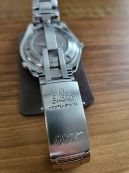 Omega Seamaster Planet Ocean edice James Bond 007 - 4