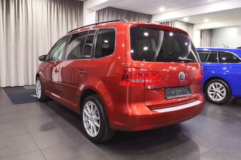 VW Touran Comfortline 2.0 TDI 103kW DSG - záruka Autodraft - 4