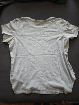 Šedé tričko s krátkým rukávem - 4