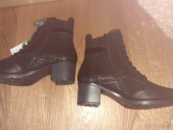 Nové dámské zimní kožené boty vel. 41 - 4