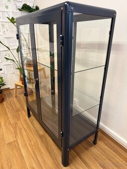 IKEA FABRIKÖR skleněná vitrína - 4