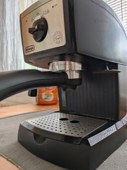 Espresso De’Longhi EC 156 B pákový kávovar - 4
