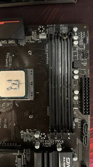 GIGABYTE B450 Gaming X + Ryzen 5 3600 (6C/12T) - 4