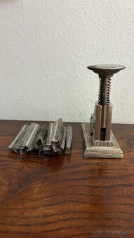 Zdobená Sešívačka - Historismus - 4