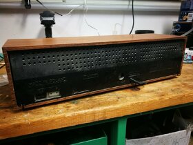 Starozitne radio UNITRA - 4