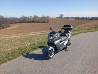 Honda FJS 600 Silverwing - 4