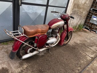 Jawa 250 typ 353 - kývačka - 4