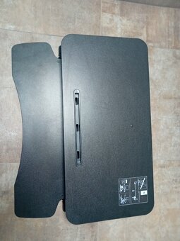 Výškově nastavitelný nástavec na stůl pro PC - 4