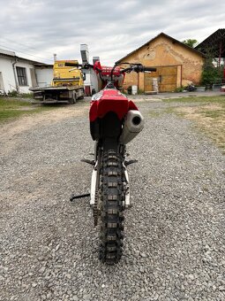 Honda CRF 250R - 4