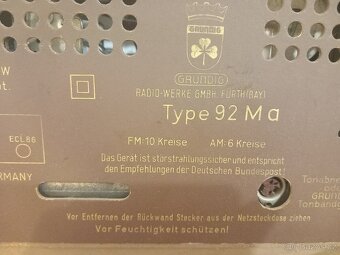 Funkční 100%stav retro radio Grundig 92M a - 4