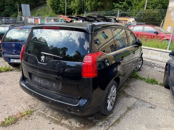 PEUGEOT 5008 1.6HDI - 4