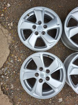 16" Alu kola orig.Hyundai ..5x114.3 - 4