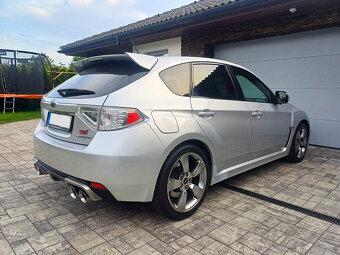 SUBARU IMPREZA STI - 1. majitel - 4