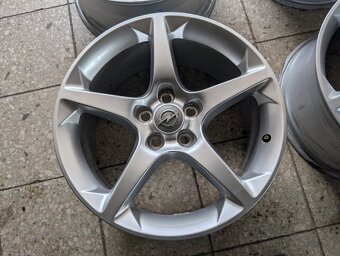 Kola Opel Insignia - 4