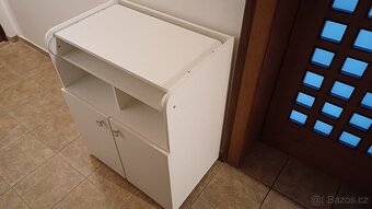Komoda s přebalovacím pultem - 4