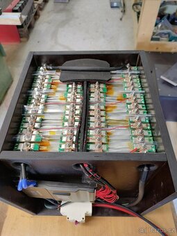 Pylontech lifepo4 články v bloku - 4