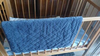 Postýlka+matrace a peřinky - 4