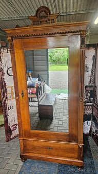 Starožitná skříň se zrcadlem - 4