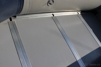 Prodám gumový člun - 4