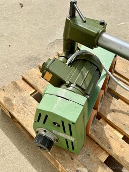 podavač materiálu MASTERWOOD VARIO 4 R - 4