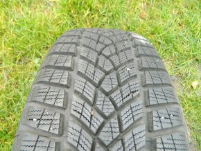 215/65 r16 98h 1ks Good year - 4