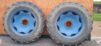 Zetor prodám kompletní zadní kola - 4
