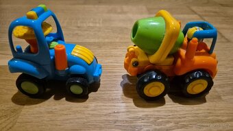 2 autíčka na setrvačník - 4